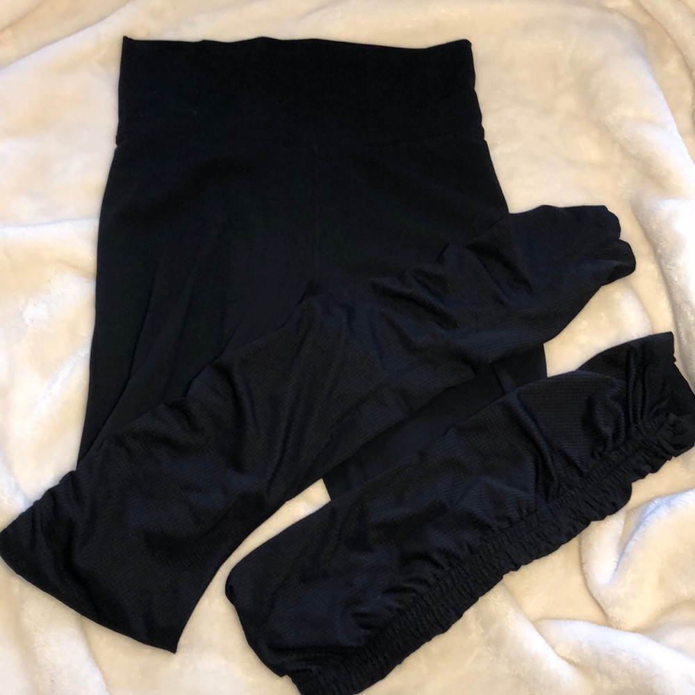 Black Fabletics Leggings
